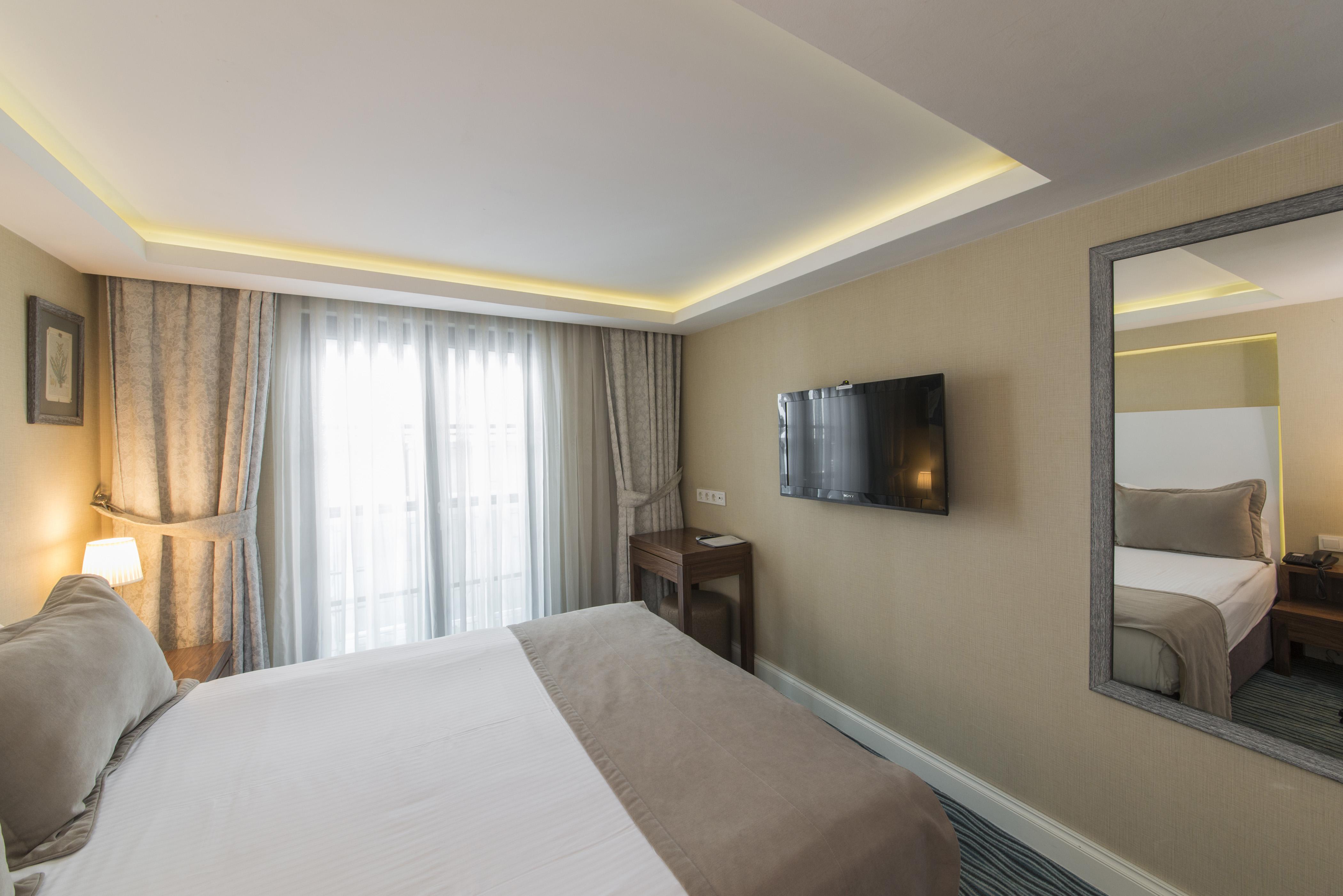 Aston Hotel Taksim Estambul Exterior foto