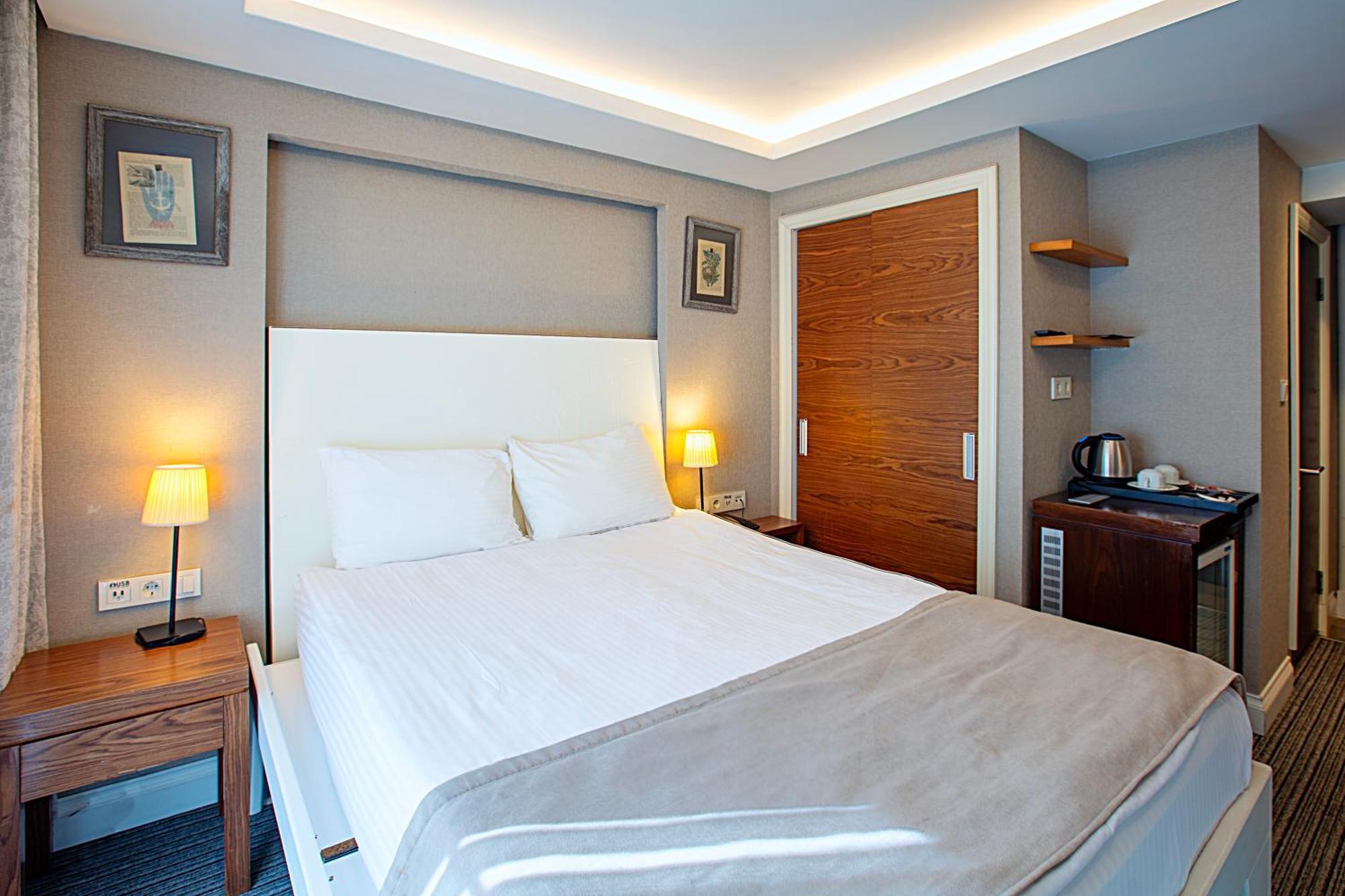 Aston Hotel Taksim Estambul Exterior foto
