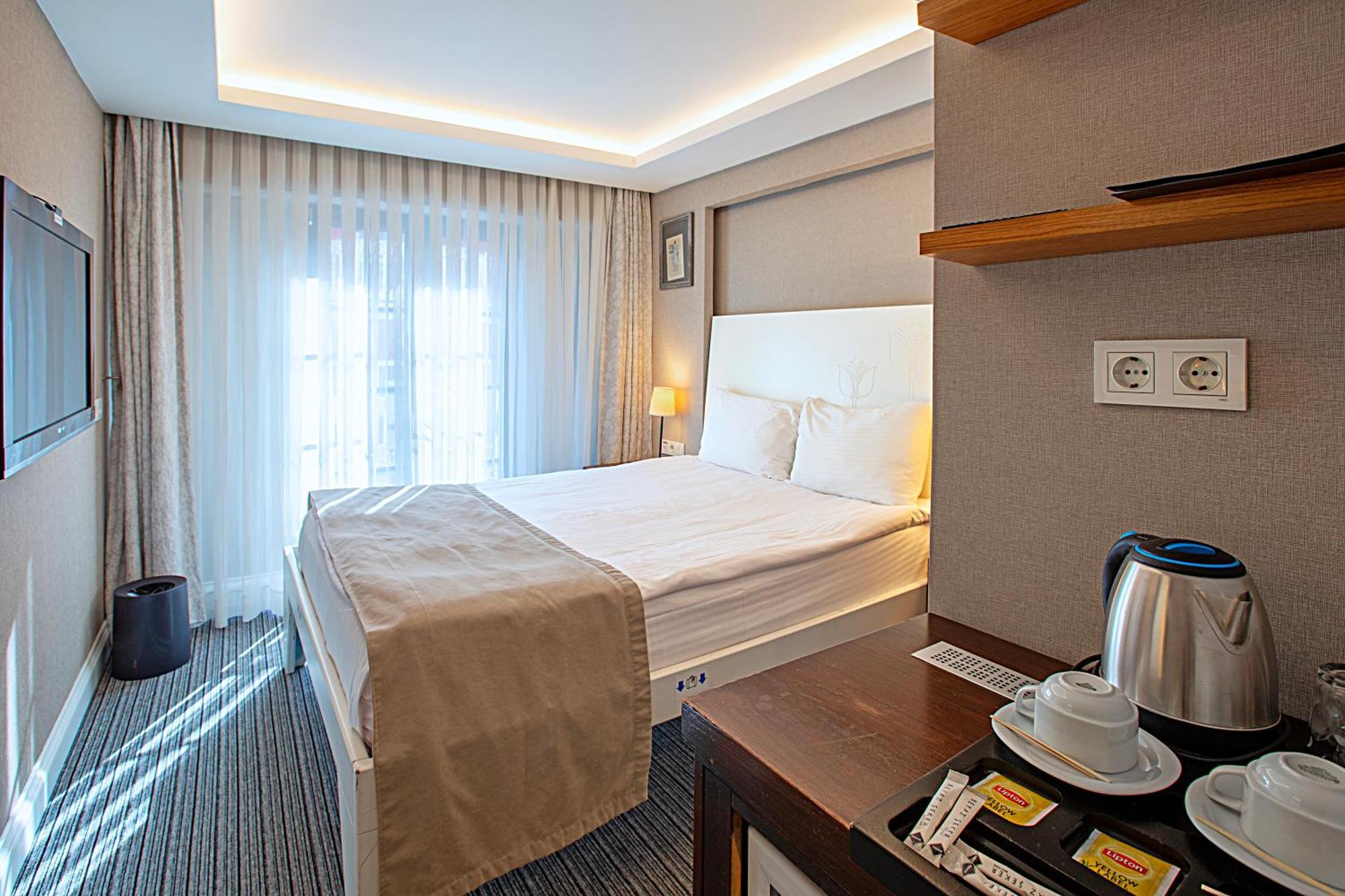 Aston Hotel Taksim Estambul Exterior foto