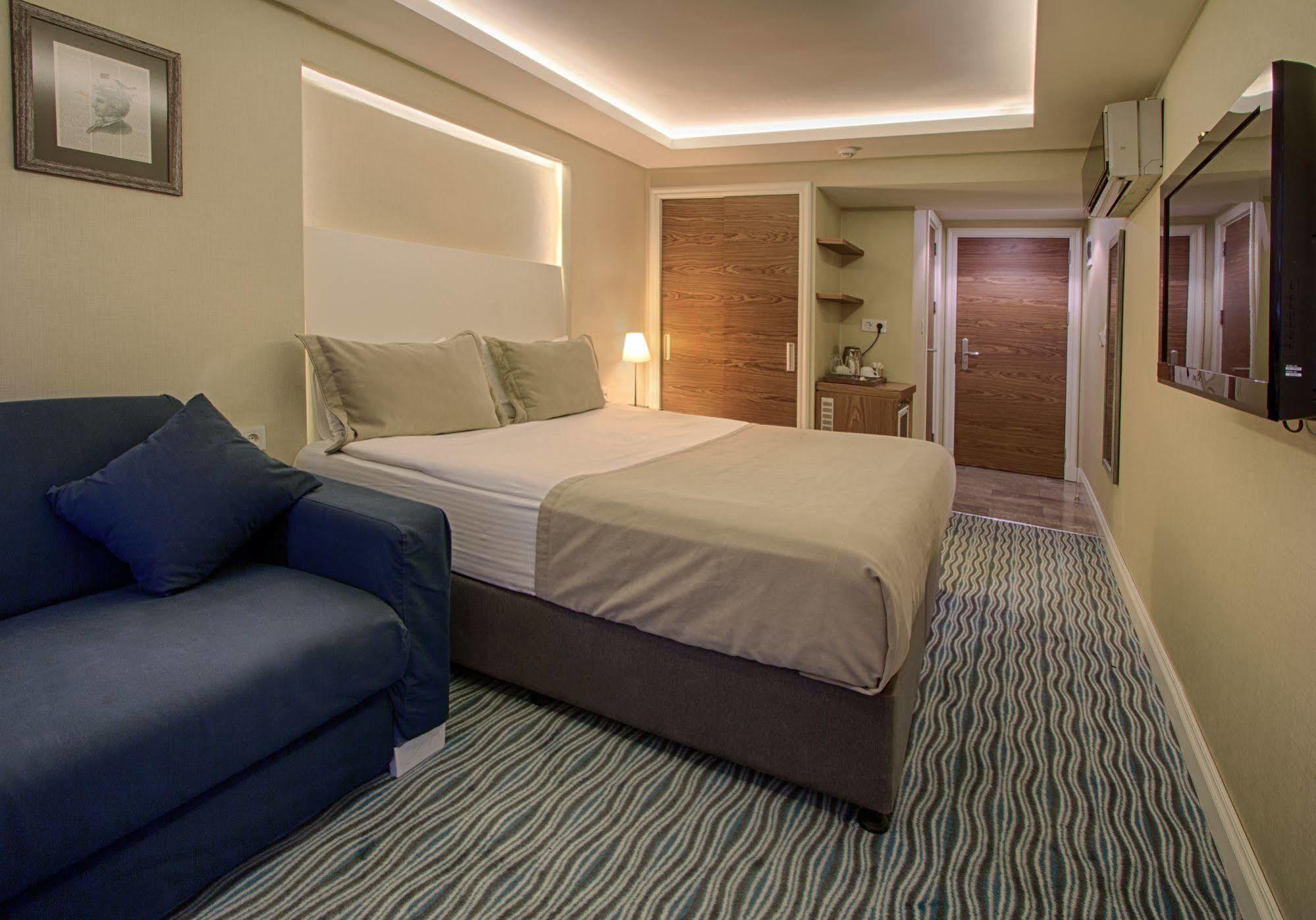 Aston Hotel Taksim Estambul Exterior foto